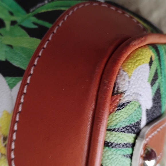 DOONEY N BOURKE MED HOBO DAFFODIL PRINT BAG - Picture 8 of 13